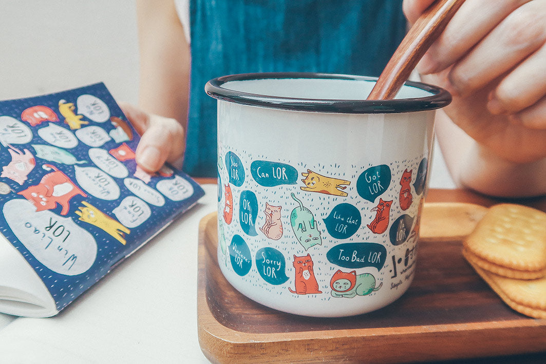 Kitten print mug